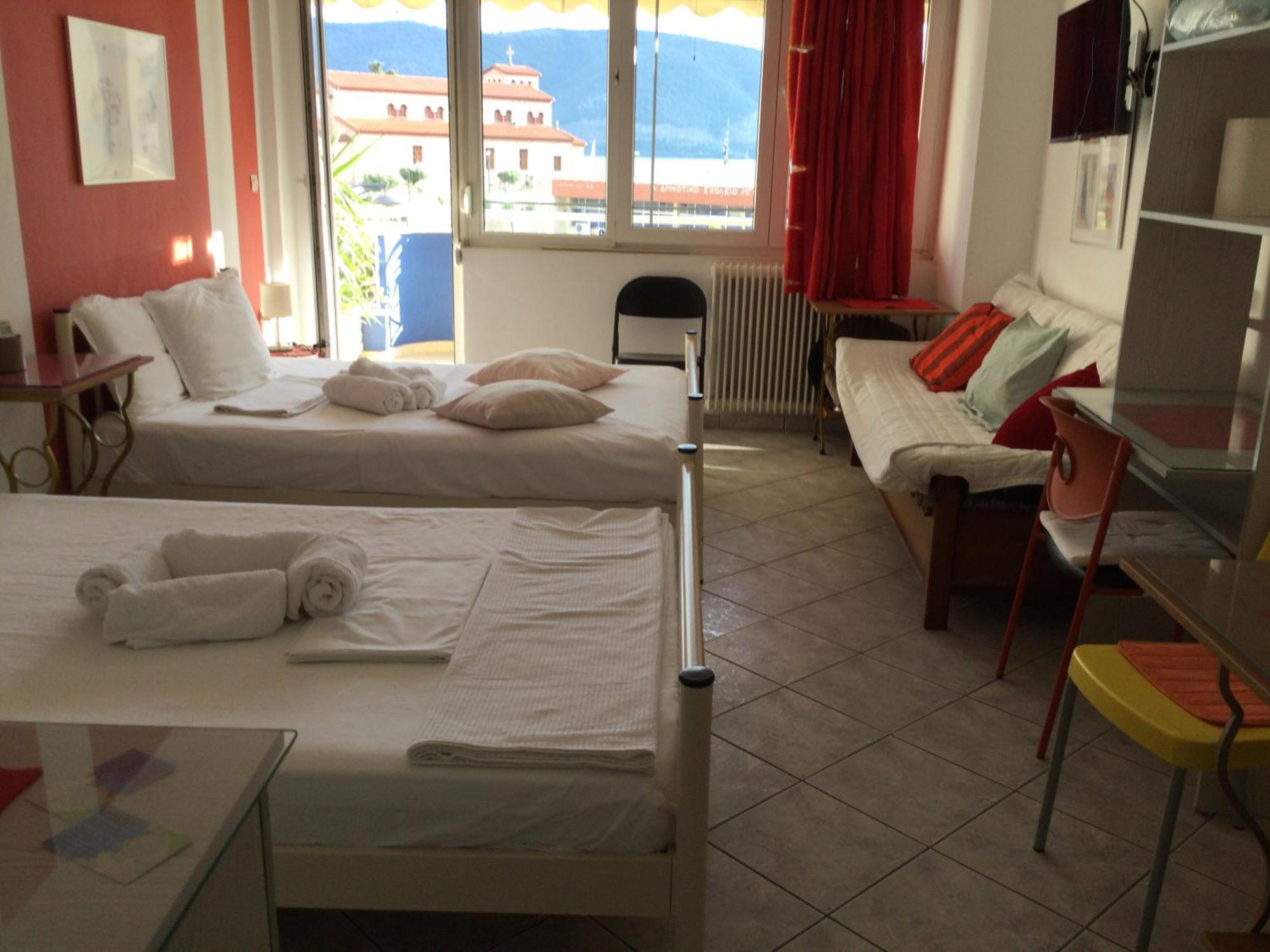 Maria'S Rooms Chantzara Spyropoulos Flats To Let-City Center Igoumenitsa Exterior foto